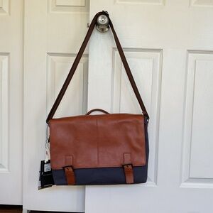 Jos A Bank Slimster Messenger Bag Sleek Profile Bag .NWT $245
